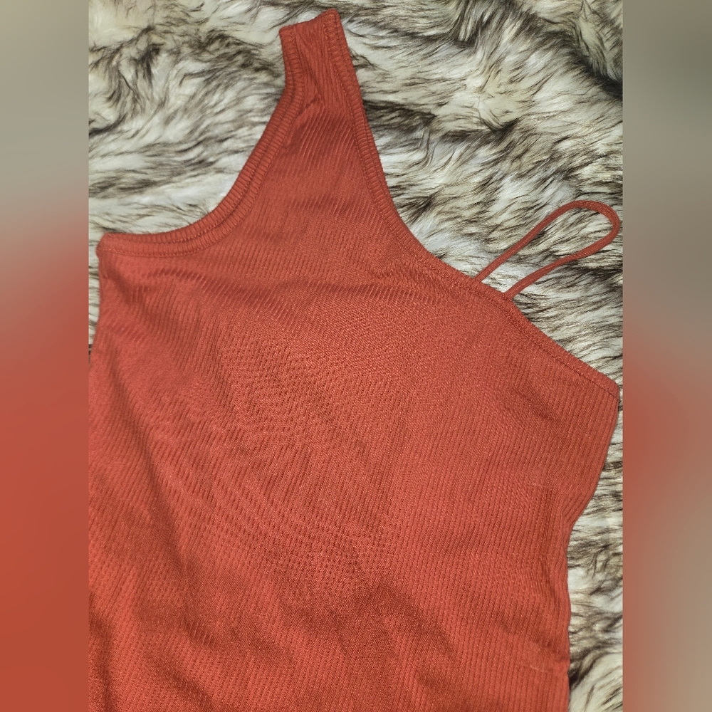 EARTHBOUND Ribbed Tank Top - Picture 2 of 6